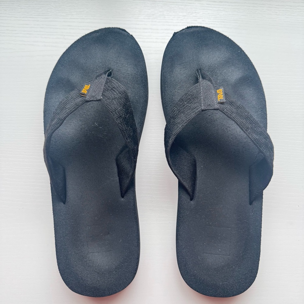 Teva Black Sandal Flip Flop Men’s Size 9